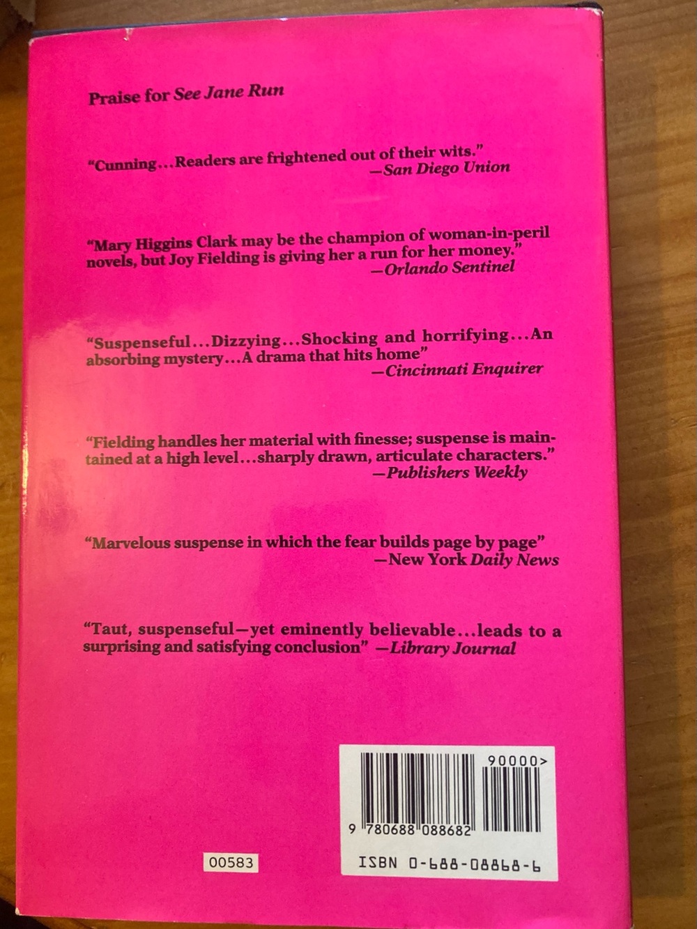 Tell Me No Secrets by Joy Fielding - Bold Pink & Red Hard Cover - Picture 6 of 6